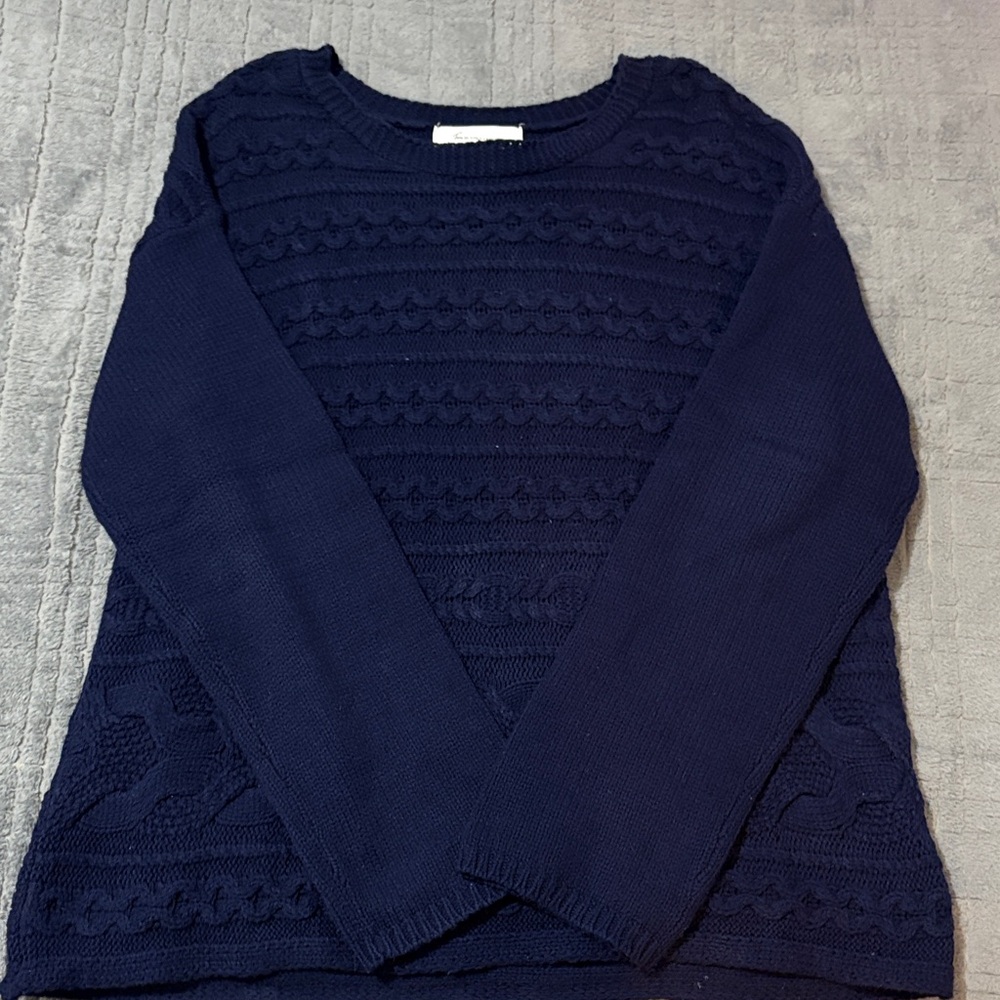 Vince Camuto Navy Blue Crew Neck Sweater